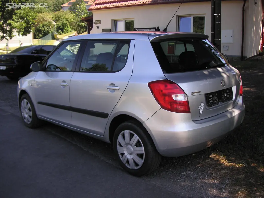 Škoda Fabia 2 1.2i - fotka 5