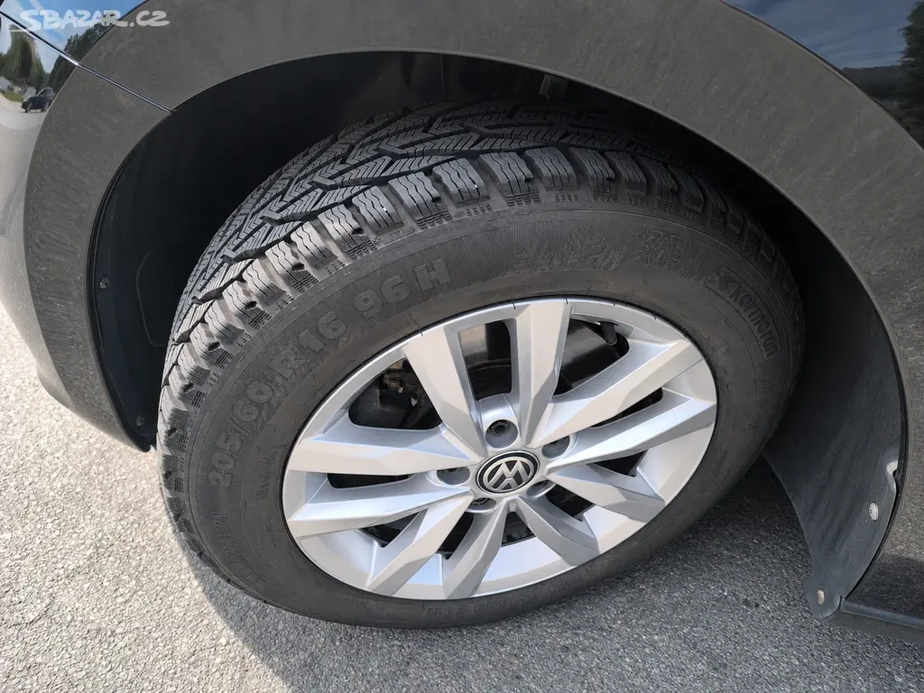 Volkswagen Touran 2.0 TDI 110kW DSG, 2019, NAVI - fotka 5