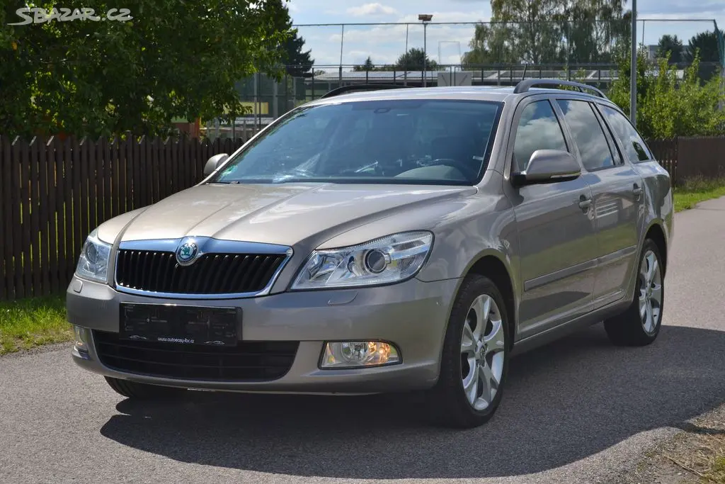 Škoda Octavia 1.4 TSI 90kW Elegance kombi