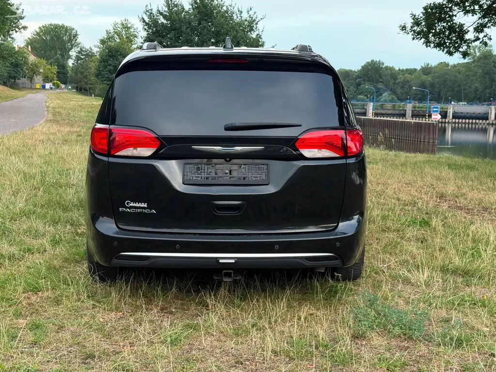 Chrysler Pacifica - fotka 5
