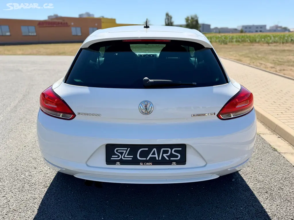 Volkswagen Scirocco, 1.4 TSI 90KW PANORAMA ROZVODY - fotka 4