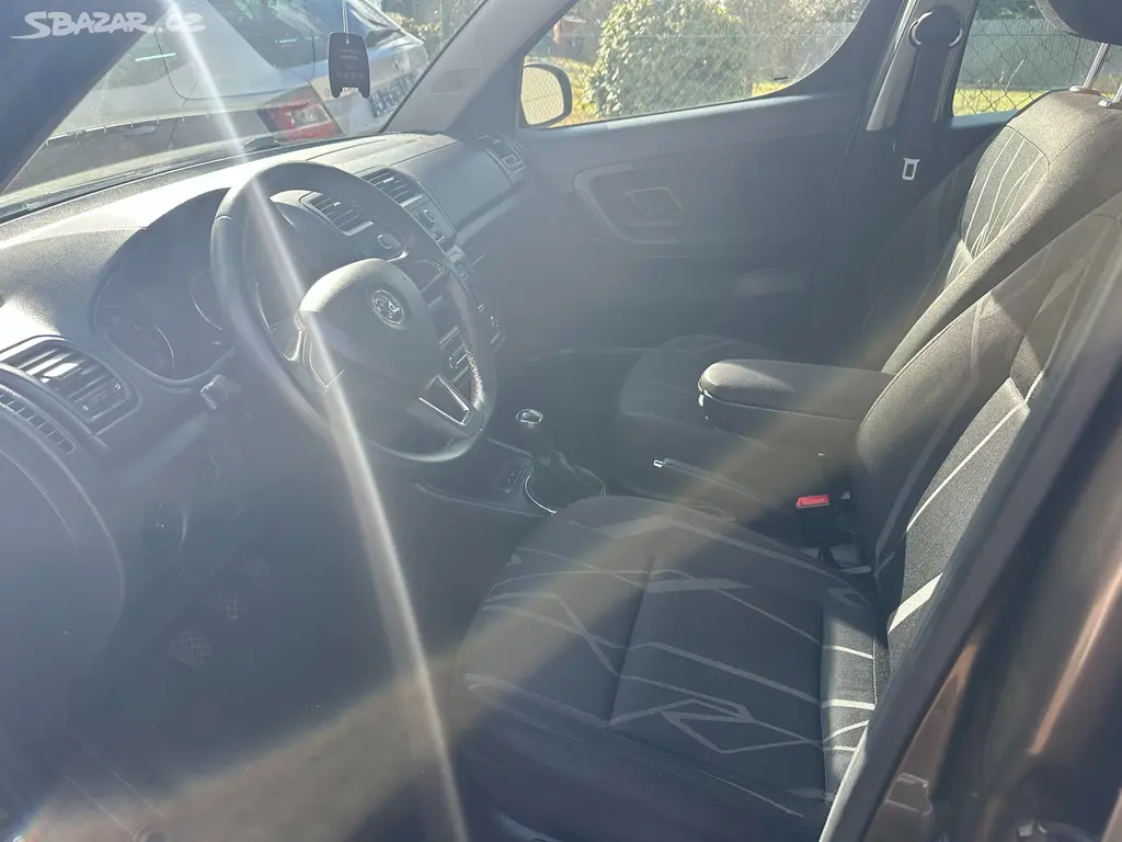 Škoda Roomster 1.2 Tsi 63 kW 2014 - fotka 5