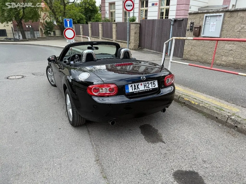 Mazda MX-5 1,8 93 kW | 2010 | krásný stav - fotka 2