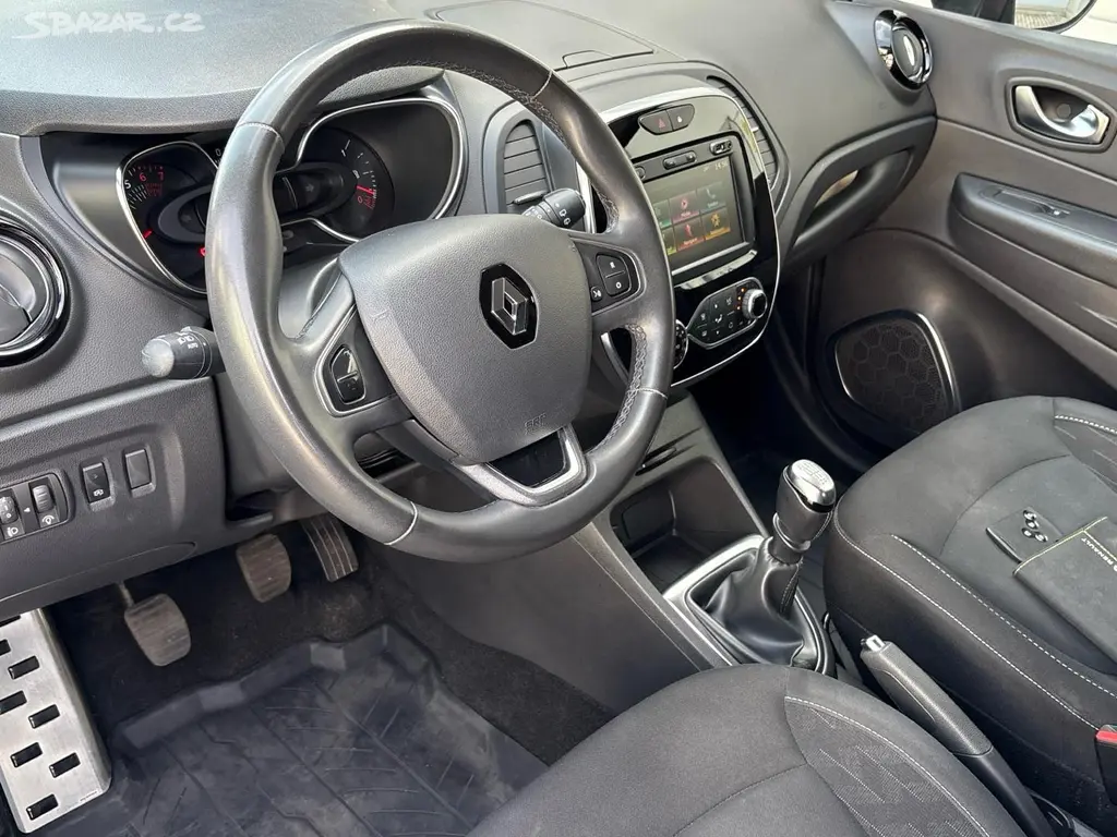 Renault Captur, LIMITED 1.3 TCe MAN6, ČR - fotka 6