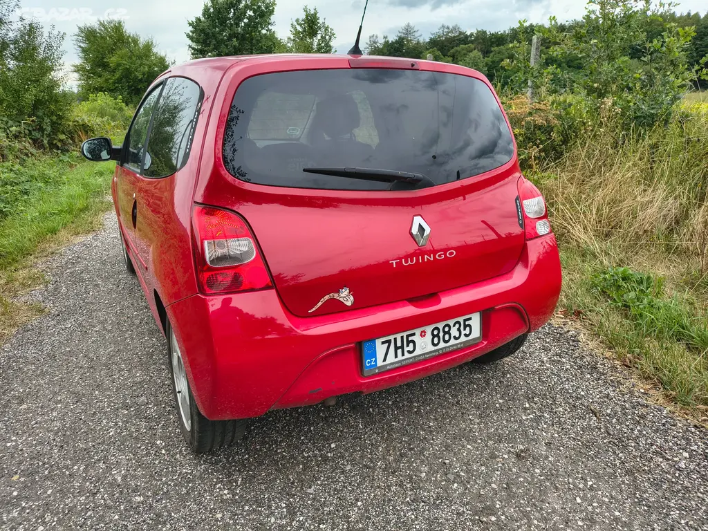 RENAULT TWINGO 1.2 55KW 2010 - fotka 4