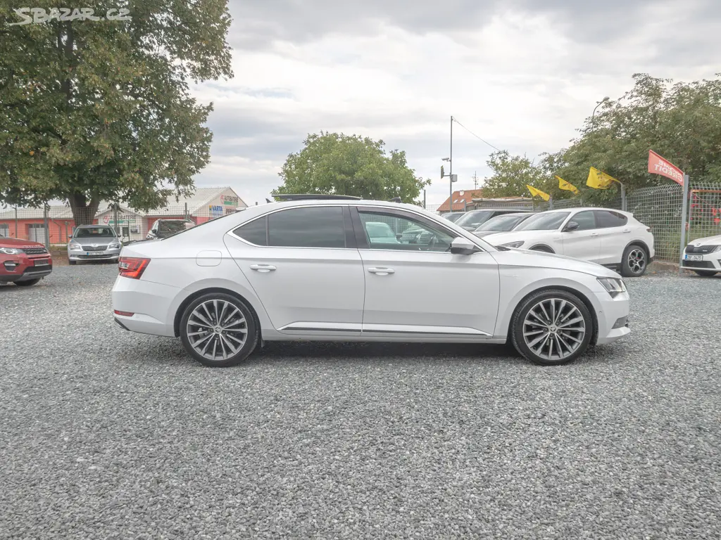 Škoda Superb 12/17 ČR 2.0TDI LAURIN KLEMENT - fotka 2