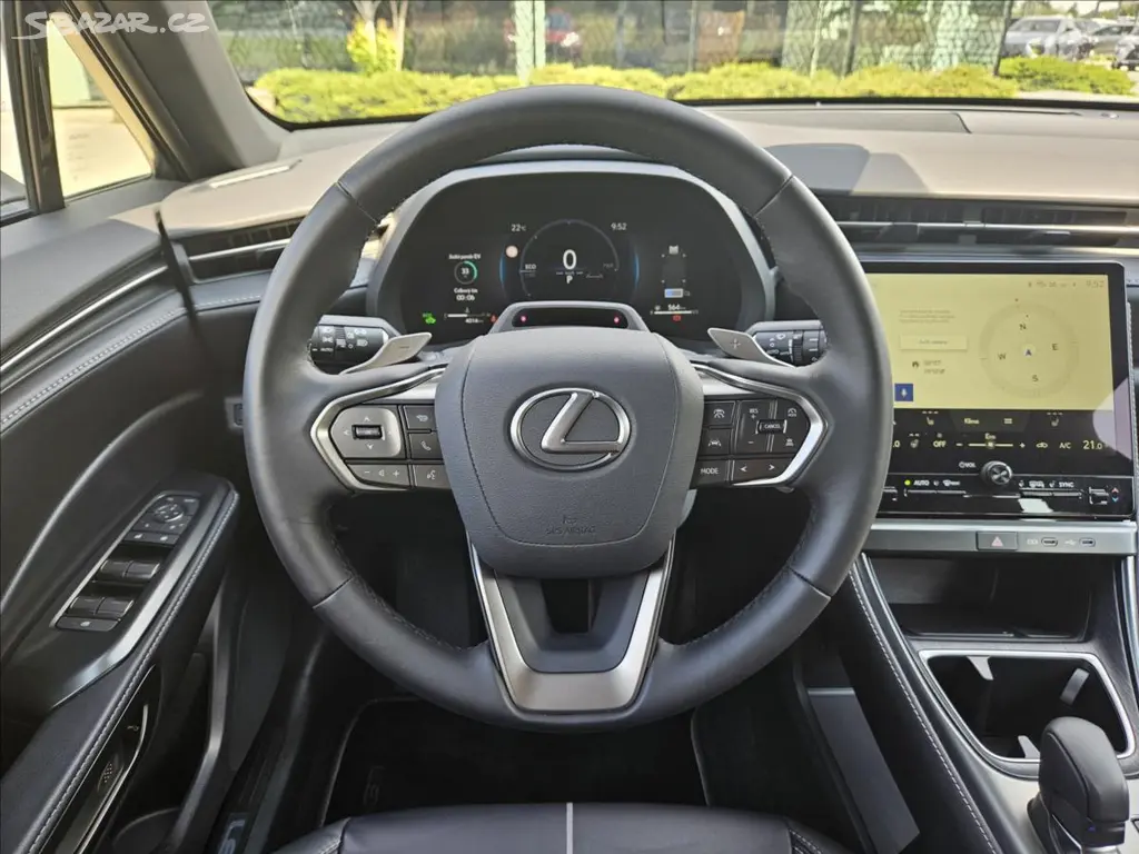 Lexus LBX, 1,5 Relax Tech - fotka 6
