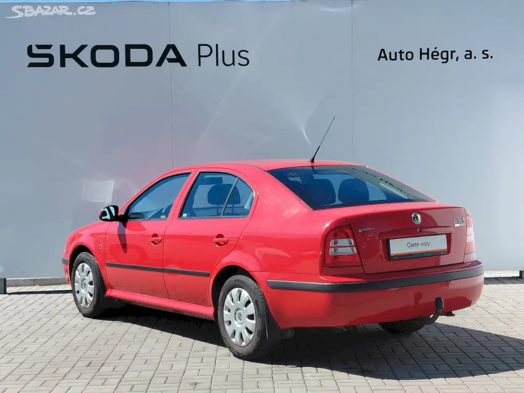 Škoda Octavia, 1.6 MPI Tour Trumf - fotka 3