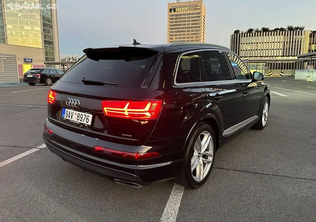 Audi Q7 3.0TDI Quattro Sline, Matrix - fotka 3