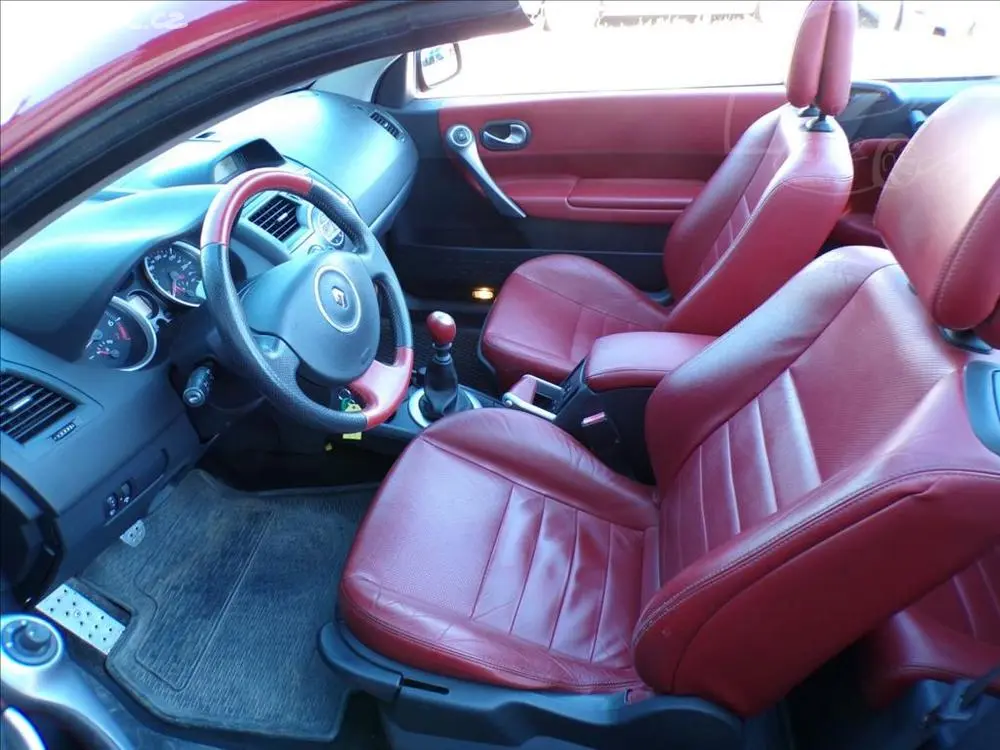 Renault Megane 2,0 16V CC - fotka 6