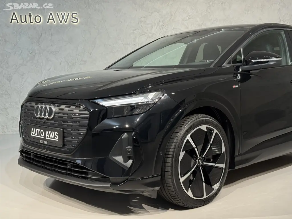 Audi Q4 e-tron, Sportback S-Line LED Kamera - fotka 5