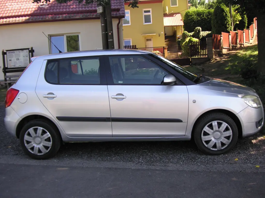 Škoda Fabia 2 1.2i - fotka 4