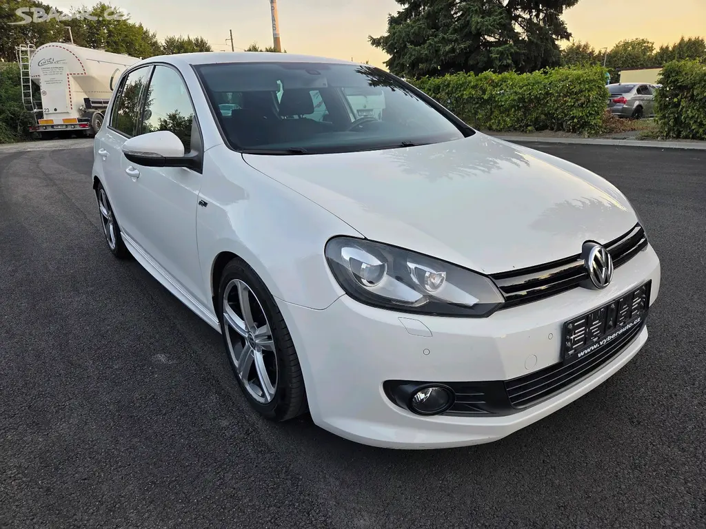 Volkswagen Golf VI 1.4 tsi R-Line - fotka 2