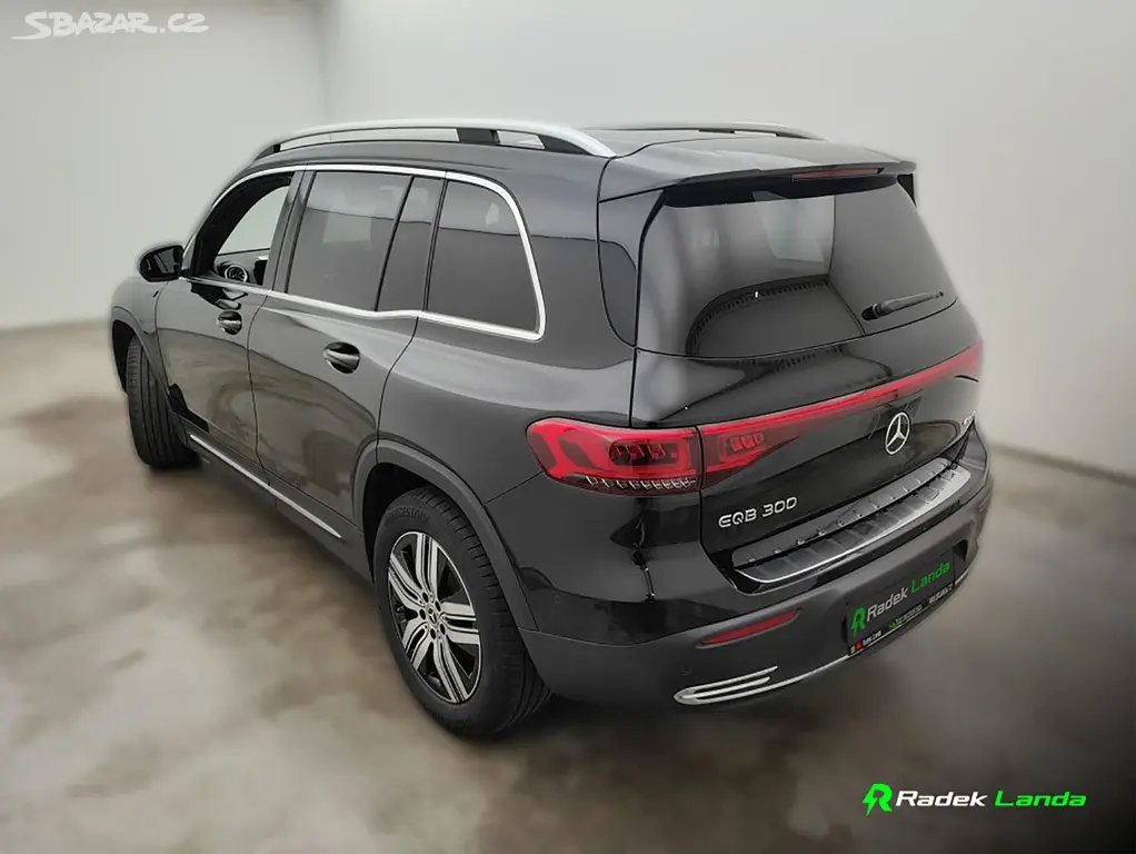 Mercedes-Benz EQB, 4MATIC Luxury Line - fotka 2