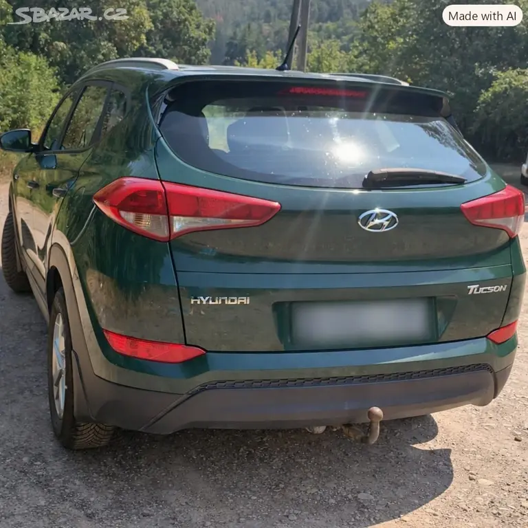 SUV Hyundai Tucson 2.0 CRDi 4WD, 100 kW - fotka 4
