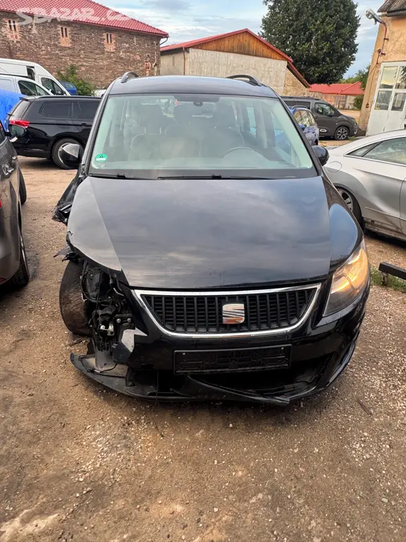 Prodám Havarovaný Seat Alhambra r.v.2011 2.0tdi. - fotka 2