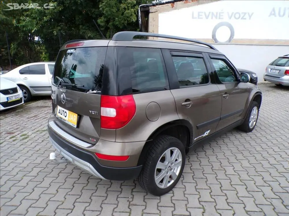 Škoda Yeti 2,0 TDI XENONY,TAŽ.ZAŘ. - fotka 4