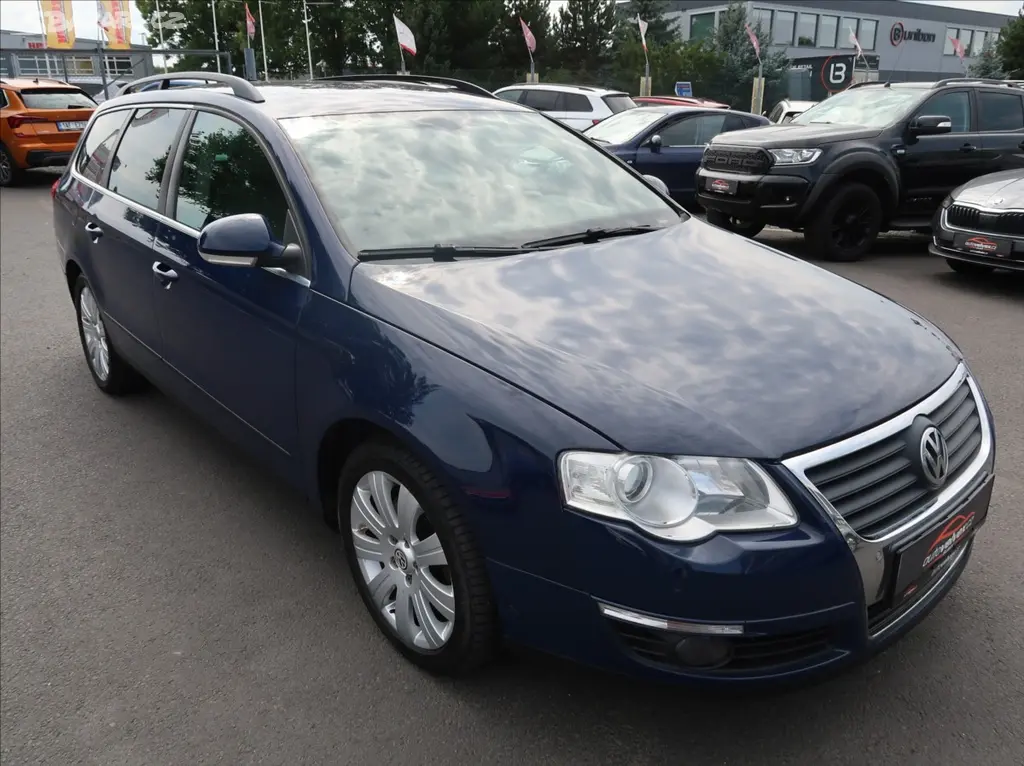 Volkswagen Passat, 2,0 TDi,103kW,Tempomat,tažné - fotka 2