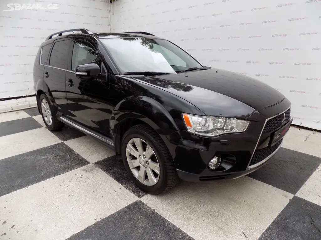 Mitsubishi Outlander, 2.2DI-D/AWD/1.Maj.ČR/7.míst/ - fotka 5