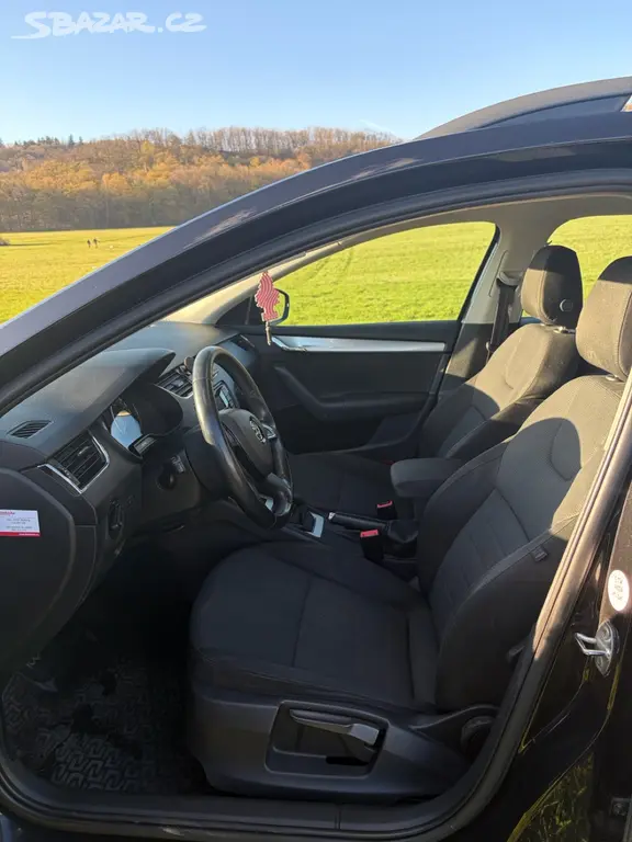 Škoda Octavia III Combi - fotka 5