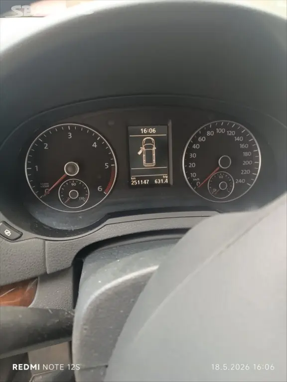 Volkswagen Sharan 2,0 TDi DSG HIGHLINE - fotka 5