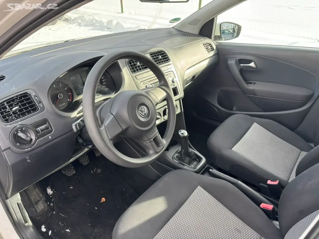 Volkswagen Polo 1.2 TSI 66 kW | 2012 | 137 000 km - fotka 6
