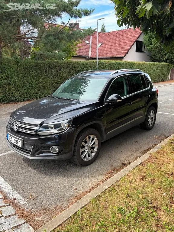 Volkswagen Tiguan 2.0 TDI DSG 103 kW černá metal - fotka 2