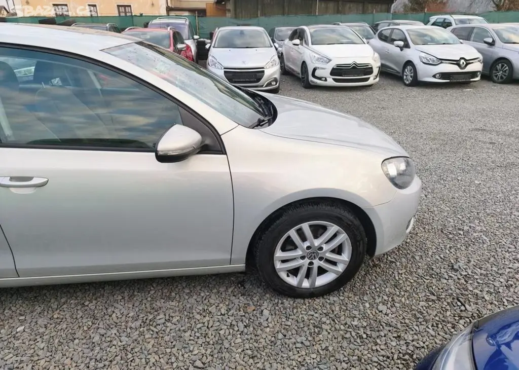 Volkswagen Golf 1.6 TDI Tempomat, Klima nafta - fotka 3