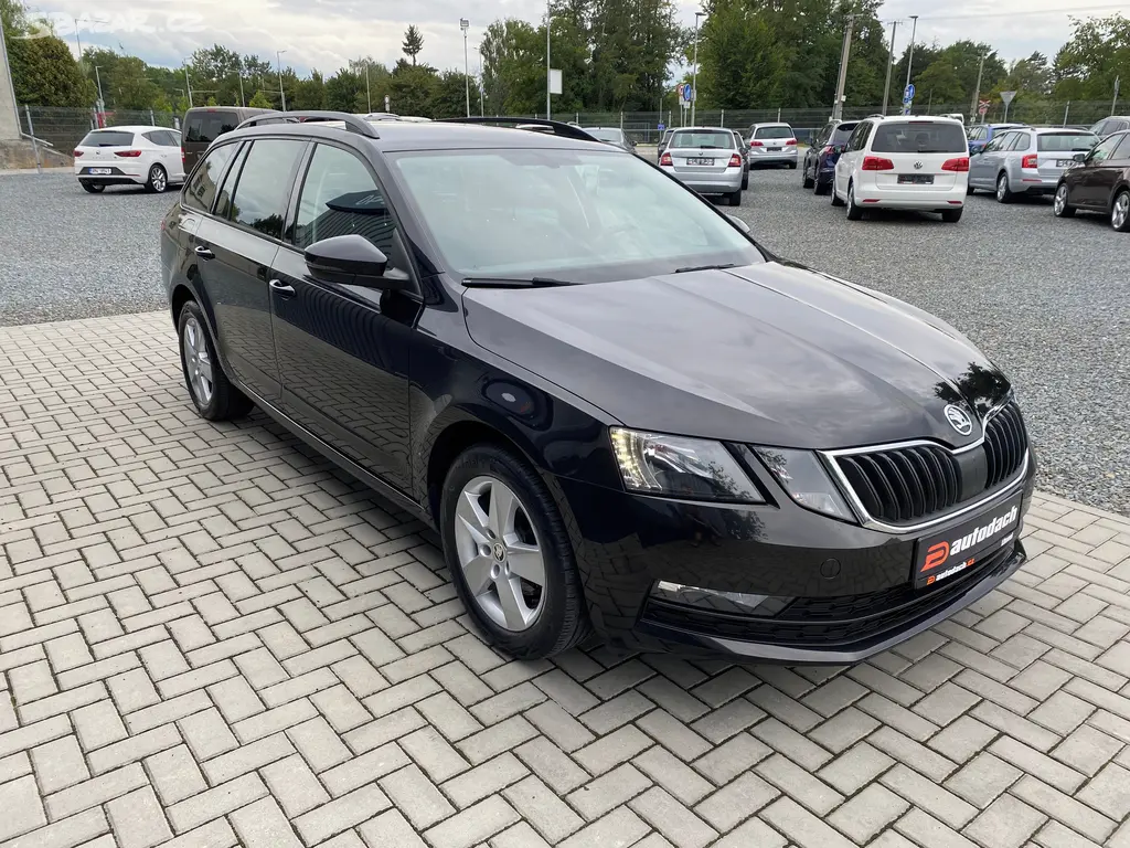 Škoda Octavia, 1.4 TSI 110kW - 1xMAJ. - NAVI - fotka 6