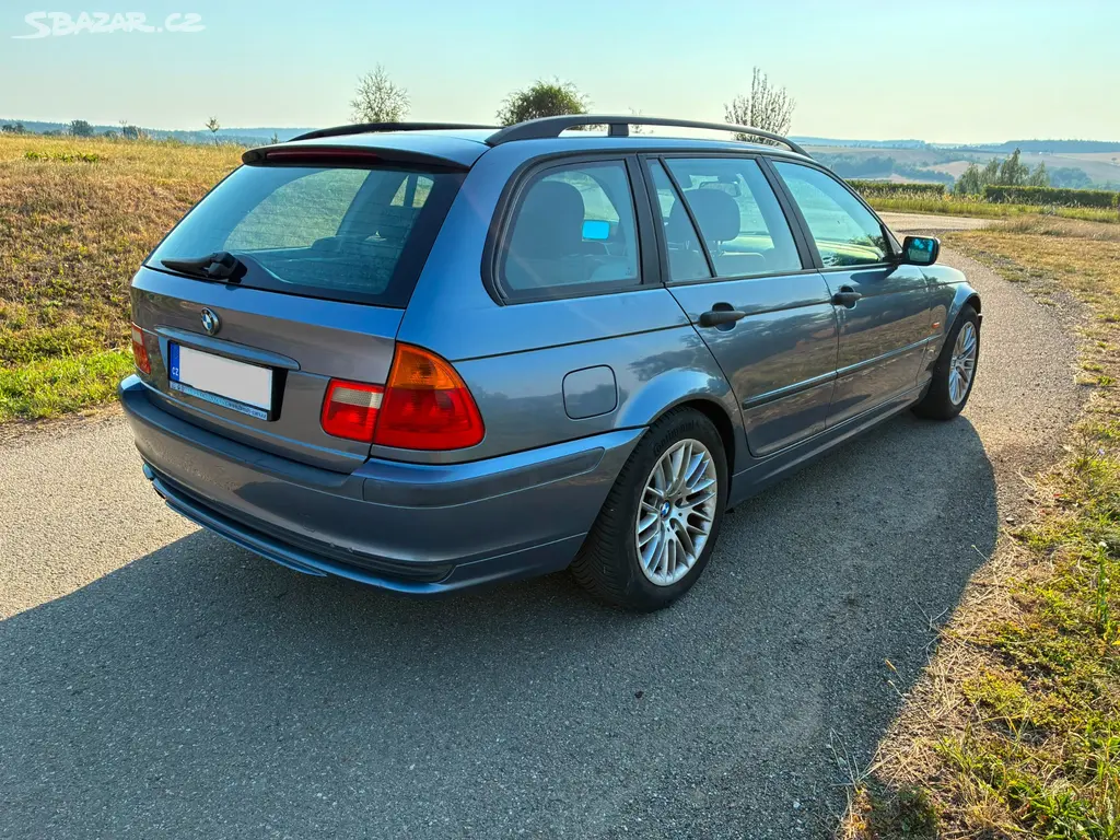 Pěkné zachovalé BMW 318i Combi, KLIMA - fotka 3