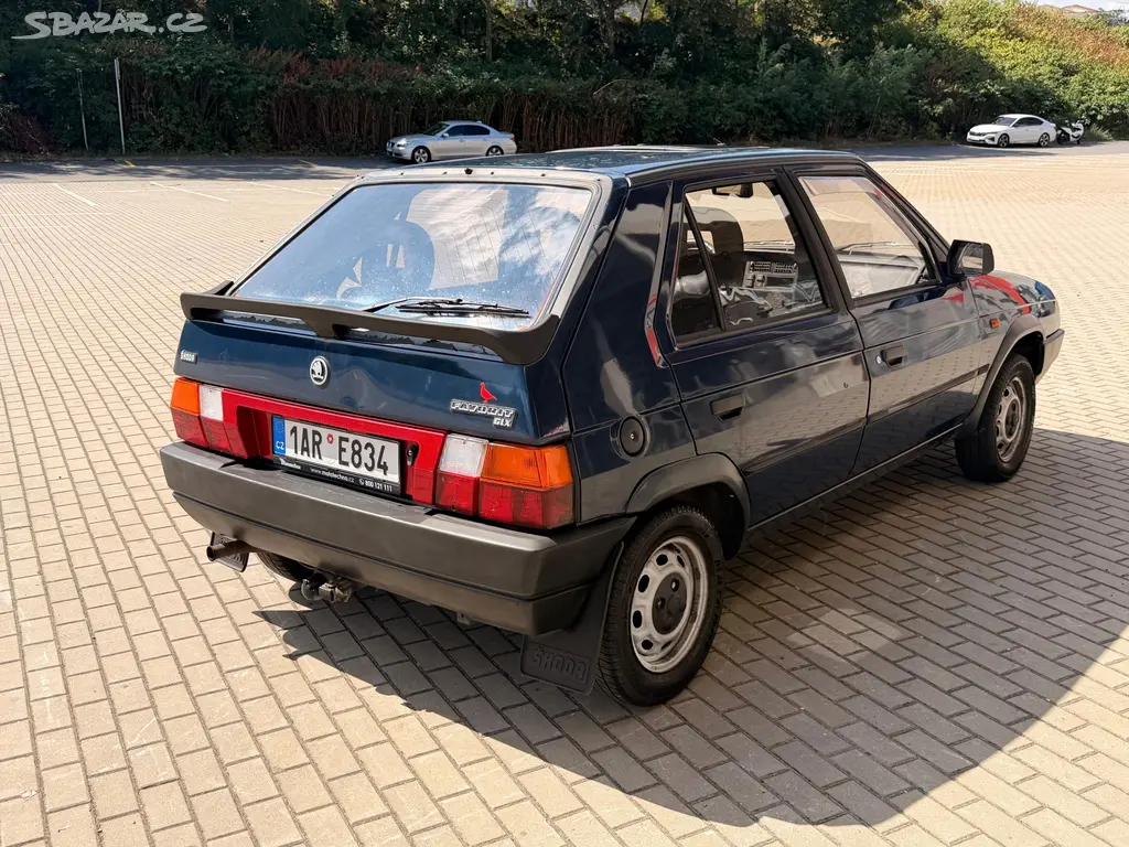Škoda Favorit, 135GLX 85t.Km První Majitel - fotka 5