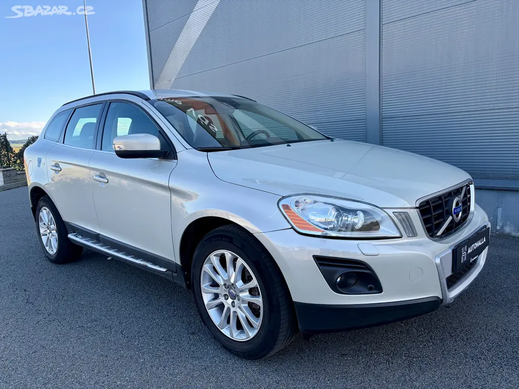 Volvo XC60 2.4 D5 136kW Automat Summum. - fotka 4