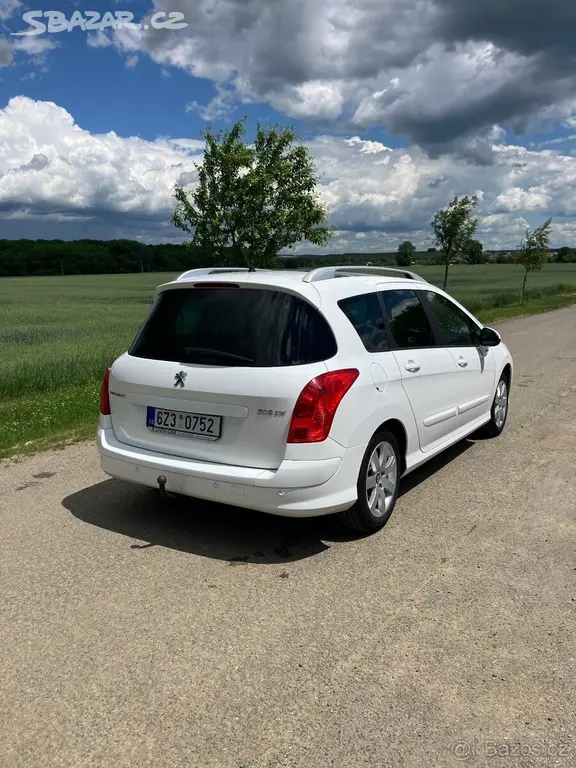 Peugeot 308 1,6 SW - fotka 5