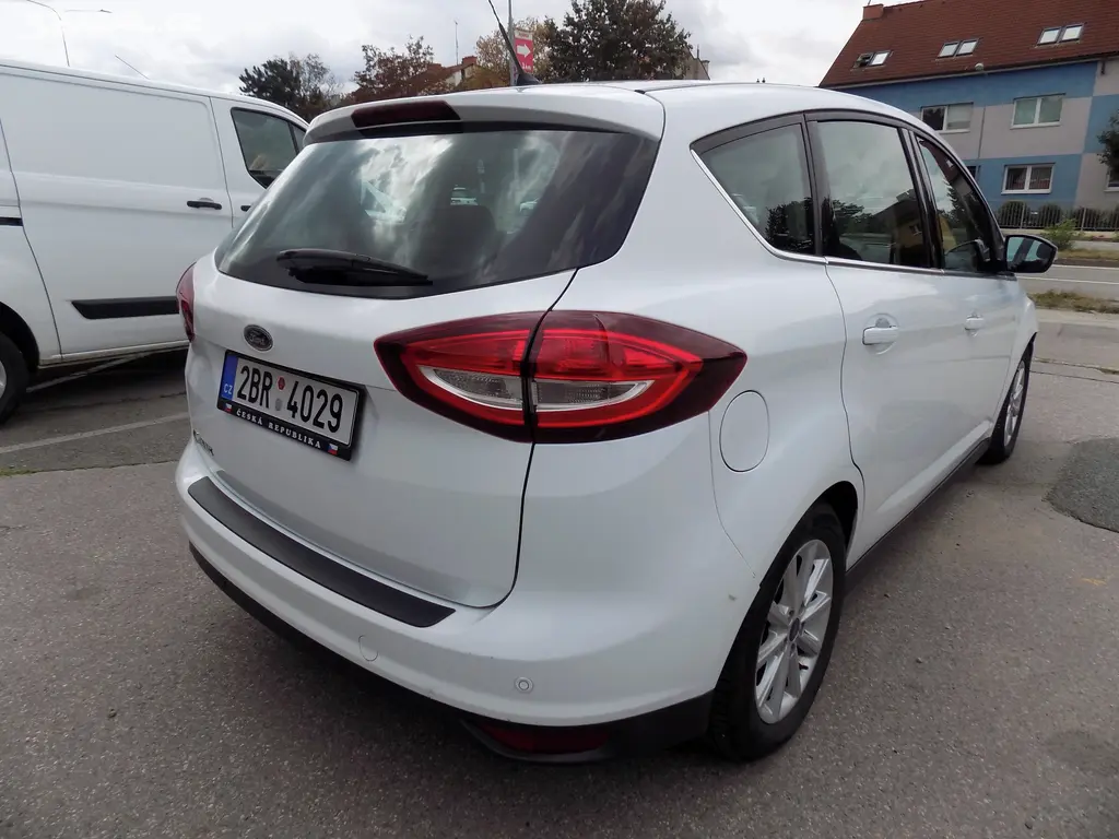 Ford C-MAX 2.0 TDCI 110 KW TITANIUM NAVI - fotka 3