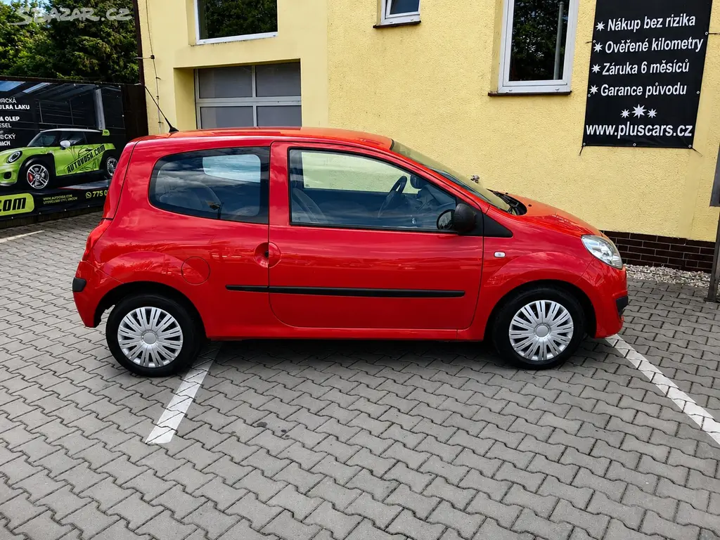 Renault Twingo 1,2i (43kW)*STK DO 8/2028* - fotka 5