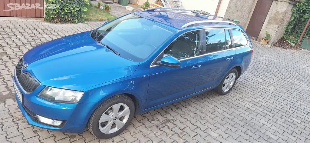 Škoda Octavia combi III 4x4 automat diesel 135kW - fotka 4