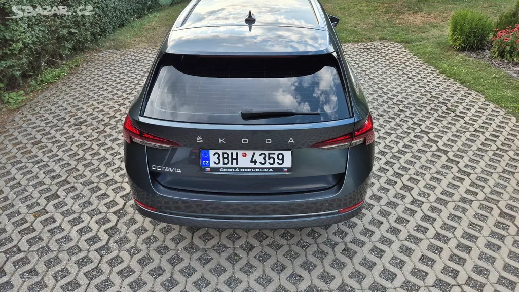 Octavia IV 2.0TDI 69000km style - fotka 6