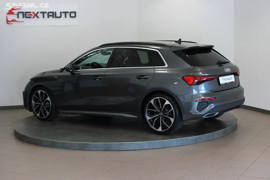 Audi A3, 35 TFSI 110kW SPORTBACK S-LINE - fotka 3