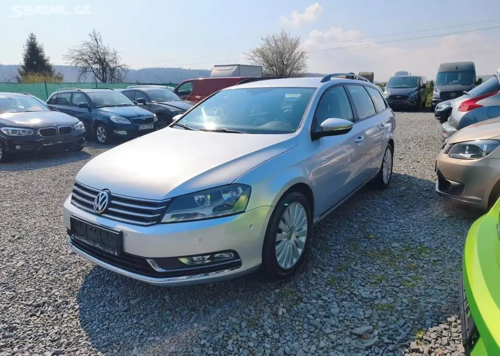 Volkswagen Passat 1.6 TDI Tempomat, Klima, Navi