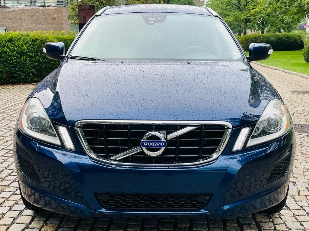 Volvo XC60, 2.4D5 5V 4x4 AUT TAŽNÉ SERVISK - fotka 6