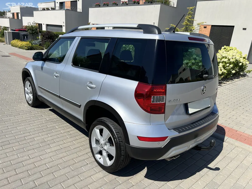 ŠKODA YETI 2.0TDI 4x4 ELEGANCE DSG FACELIFT TAŽNÉ - fotka 4