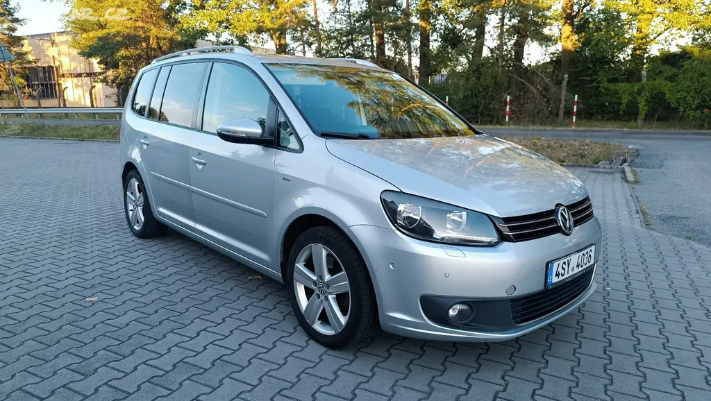 Volkswagen Touran 2.0 TDI DSG 103 kW, SERVIS, PANO - fotka 3