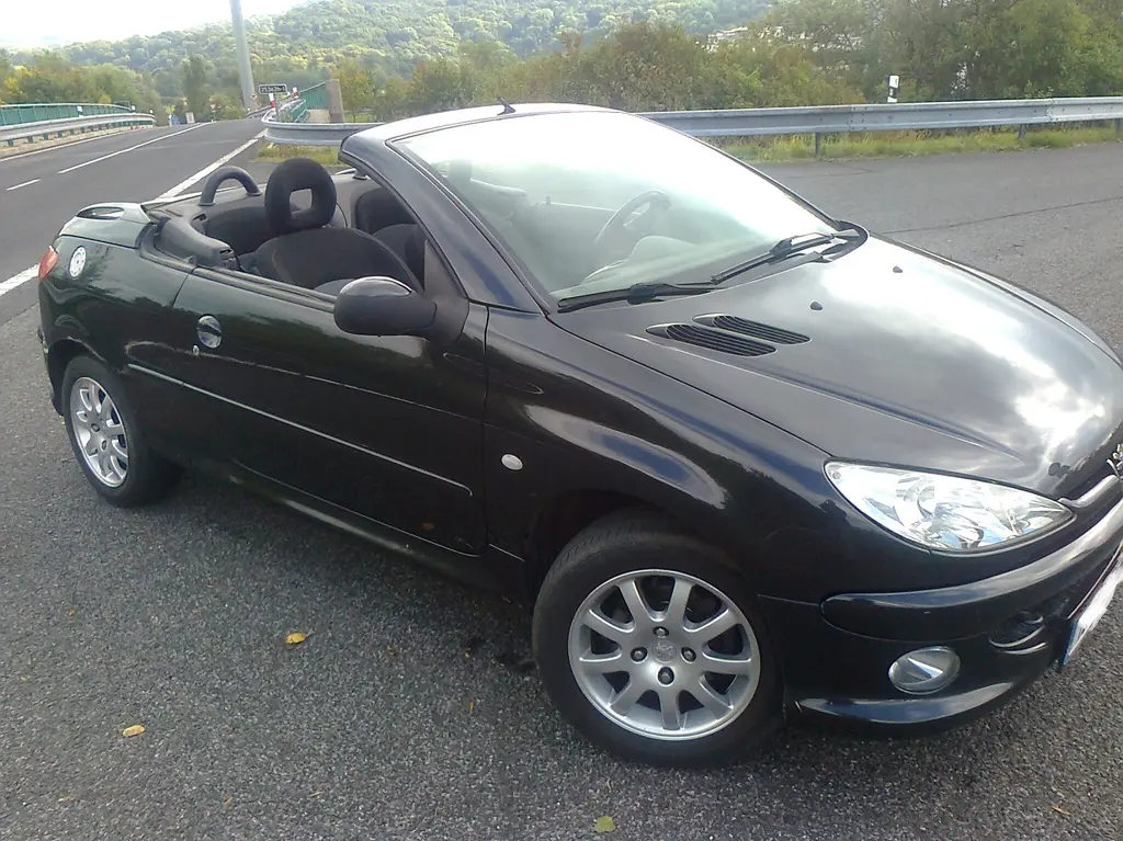 Peugeot 206cc,cabrio,NOVÉ STK 5/2028,r.05,1.6i,ALU - fotka 4