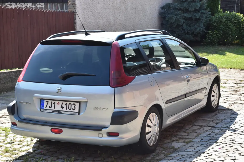 Peugeot 206 SW 2.0HDI 66kw 2002 253tkm - fotka 3