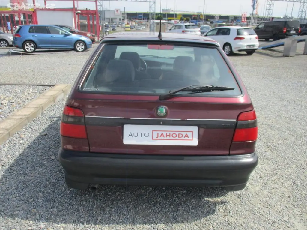 Škoda Felicia, 1,3 GLXi, 50kW, + 4x pneu, - fotka 6