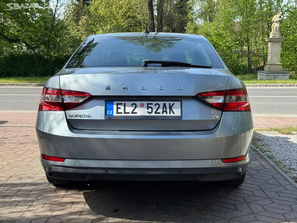 Škoda Superb 1.4 PHEV 160kW 1.MAJ. ČR DPH NEBOURÁN - fotka 5