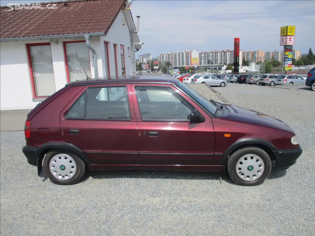 Škoda Felicia, 1,3 GLXi, 50kW, + 4x pneu, - fotka 4