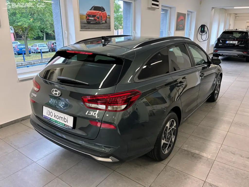 Hyundai i30, 1,6 T-GDi 110kW DCT GO CZECH - fotka 3