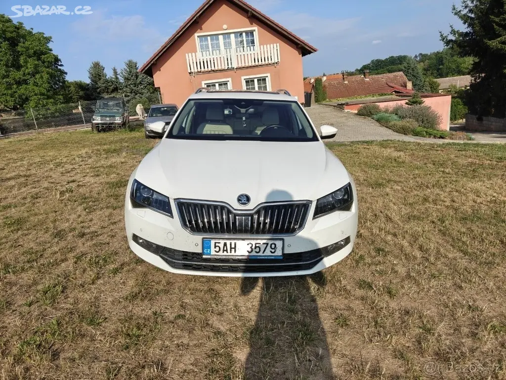 Škoda Superb 2,0 TDI 110kW DSG Laurin & Klement - fotka 3