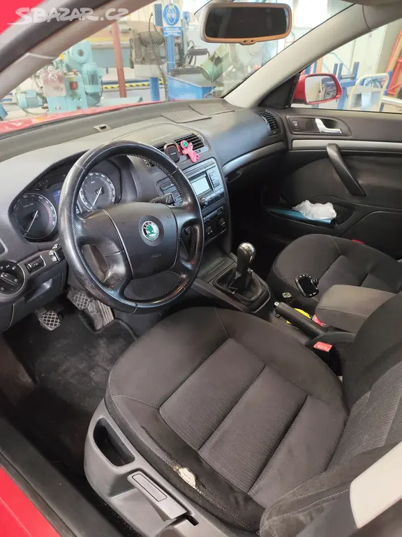 Škoda Octavia 2 elegance - fotka 5